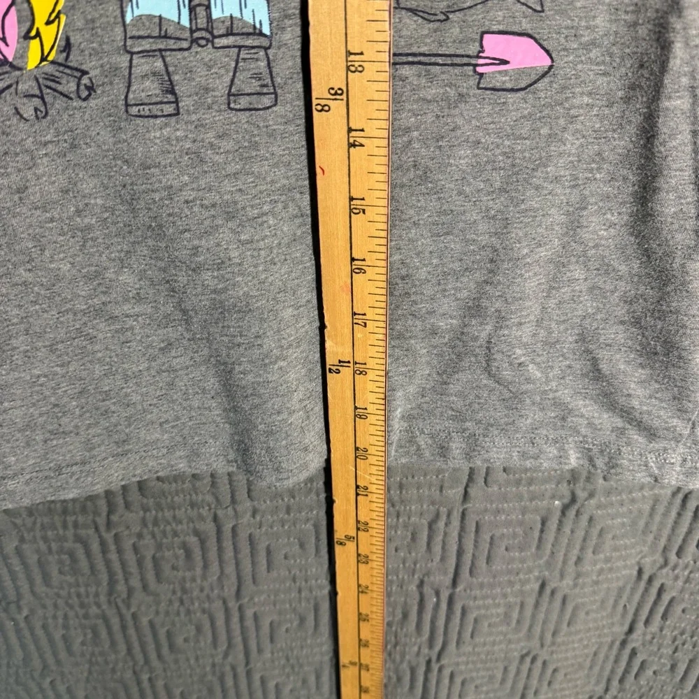 Cat & Jack T-Shirt Boys Size Medium 8/10 Grey Gray Camp Equipment Short Sleeve